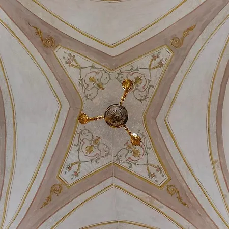 فندق مبيت وإفطار Corte Patitari - By Patitari